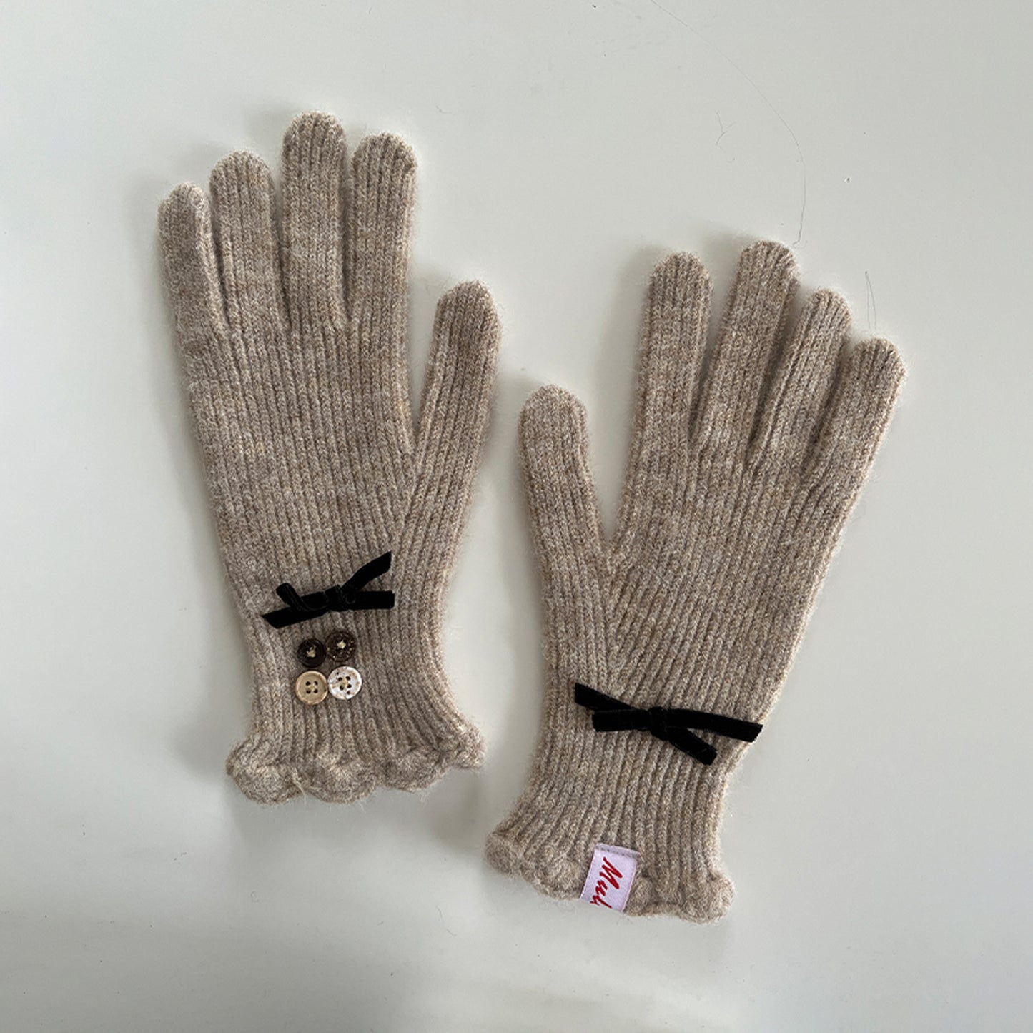Elegant Touchscreen Knit Gloves with Bow Design