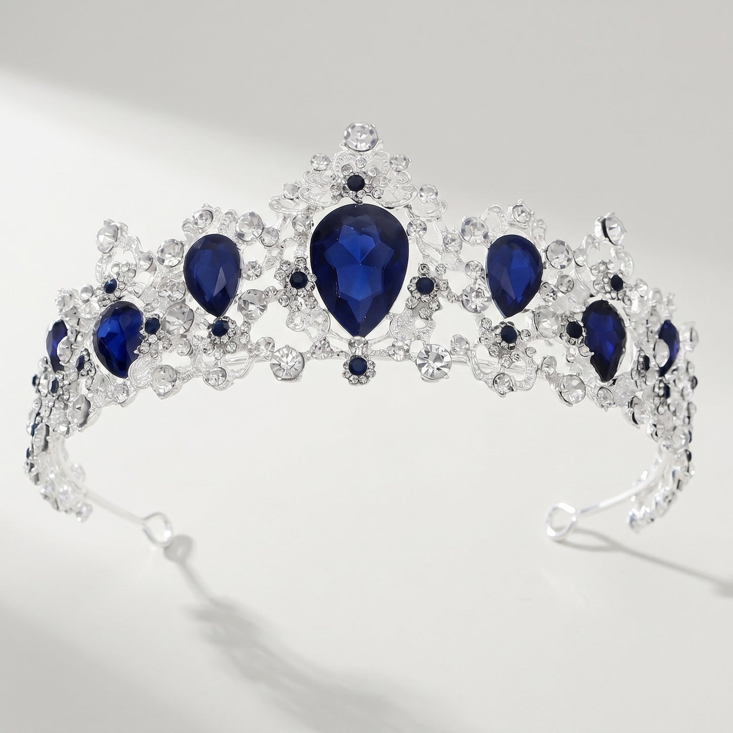 Baroque Vintage Bride Crystal Crown Hair Accessory for Weddings and Parties