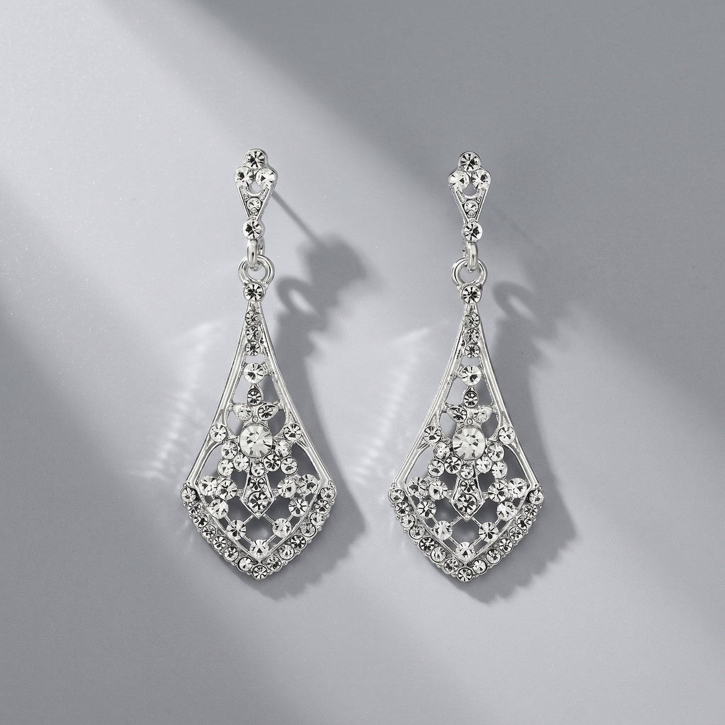 Vintage Floral Alloy Rhinestone Earrings Elegant Daily Drops