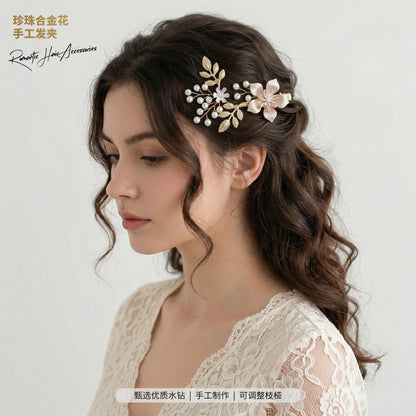 Elegant Floral Hair Clips with Pearl and Rhinestone Accents