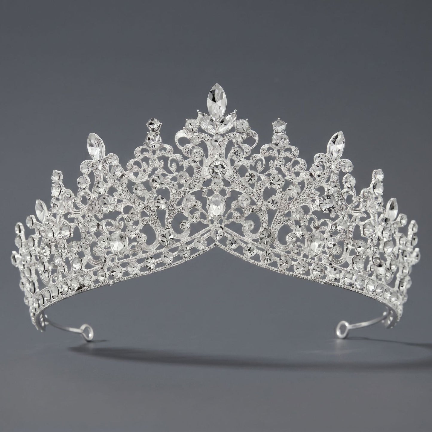 Vintage Luxurious Rhinestone Alloy Crown Headpiece for Women Party Events