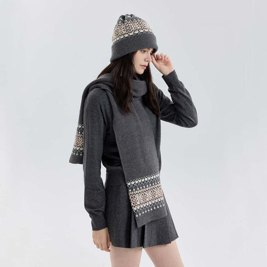 Classic Diamond Pattern Christmas Knitted Scarf and Hat Set for Winter