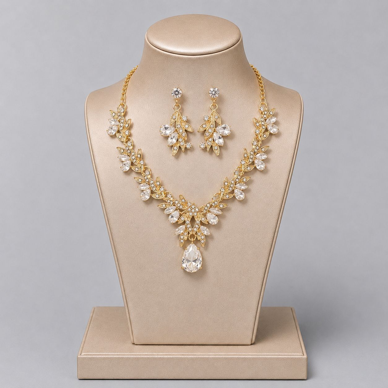 Retro Alloy Rhinestone Jewelry Set Elegant Necklace and Earrings for Evening Wear