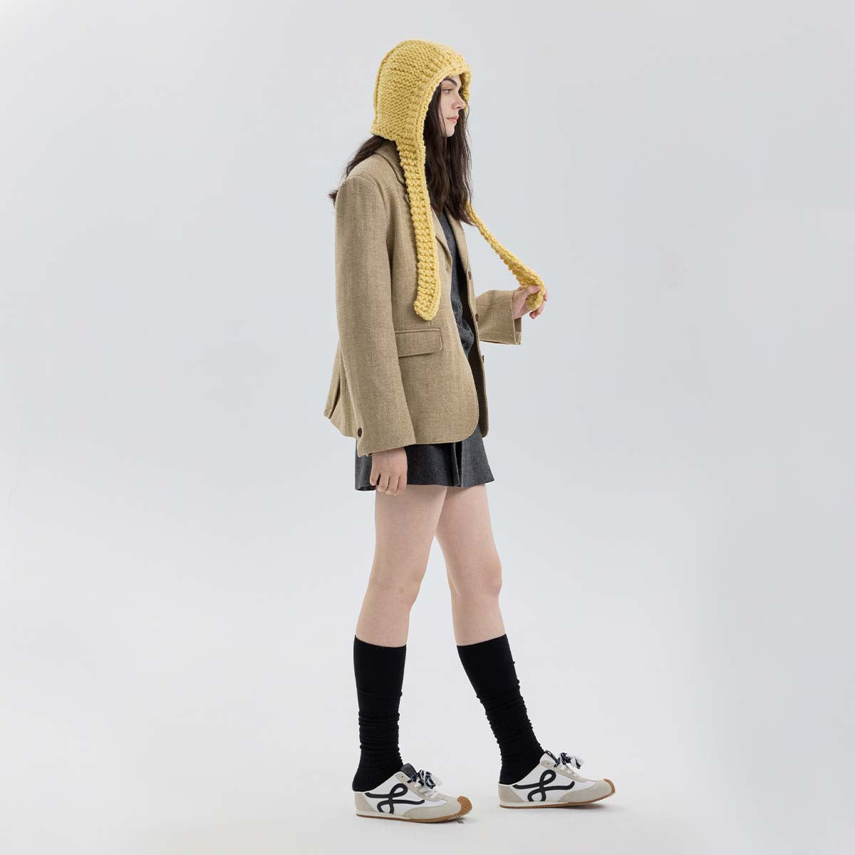 Fashionable Hand-Knitted Warm Beanie With Adjustable Strap