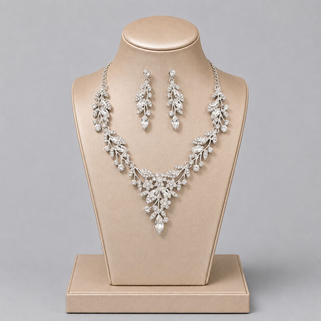Retro Alloy Rhinestone Jewelry Set Elegant Necklace and Earrings for Evening Wear