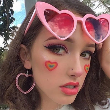 Trendy Heart-Shaped Sunglasses Colorful UV400 Beach Accessories