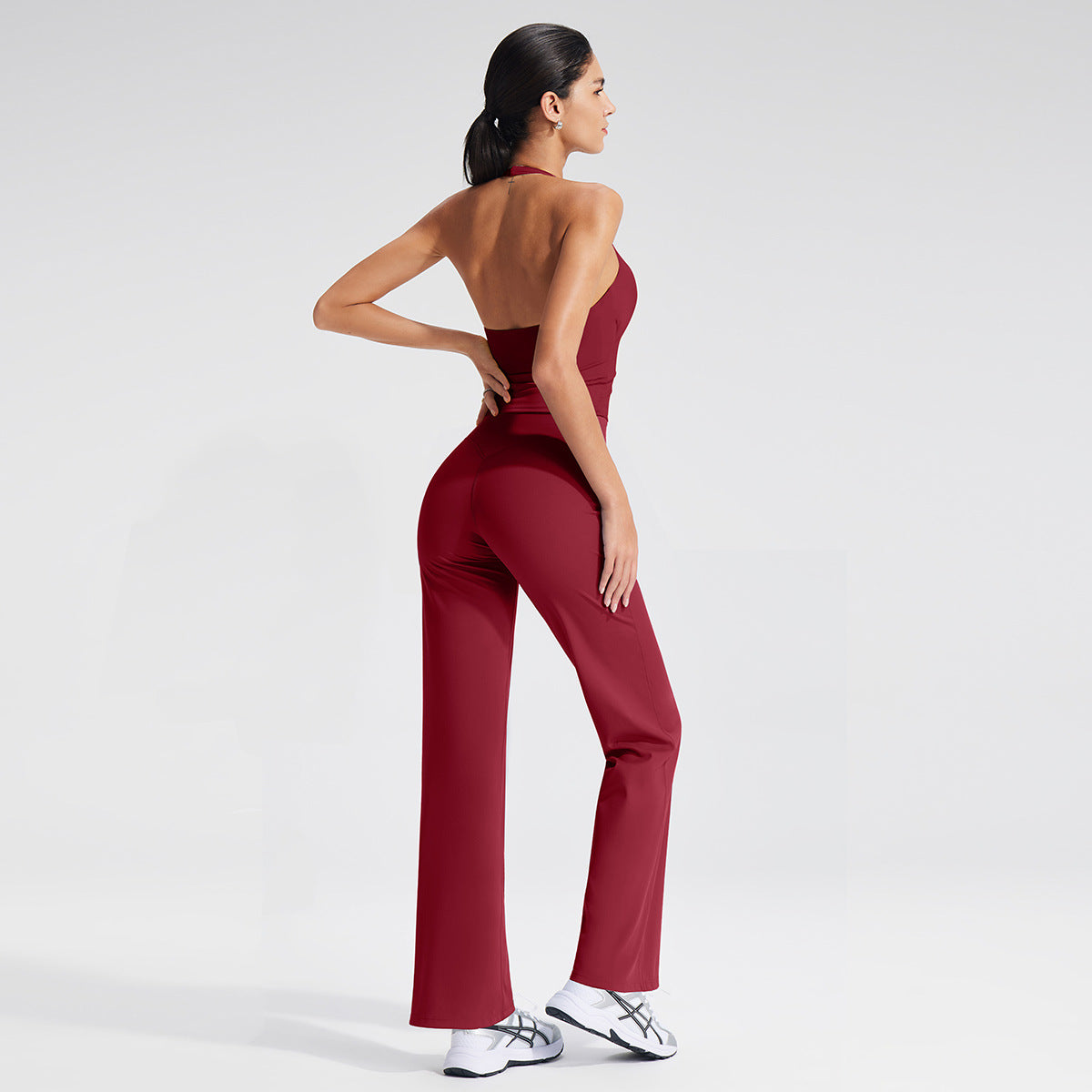 Yoga Relaxed Fit V-Neck Crop Top Set with Removable Cups