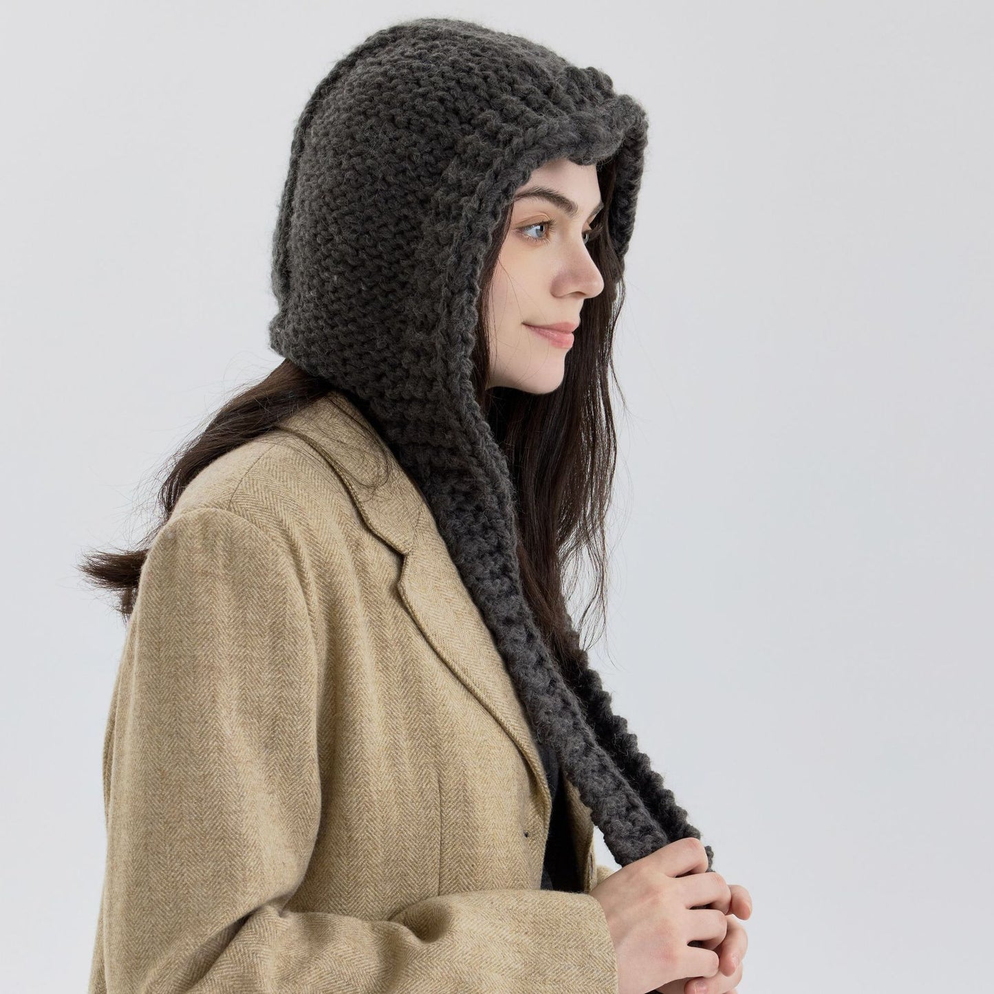 Fashionable Hand-Knitted Warm Beanie With Adjustable Strap