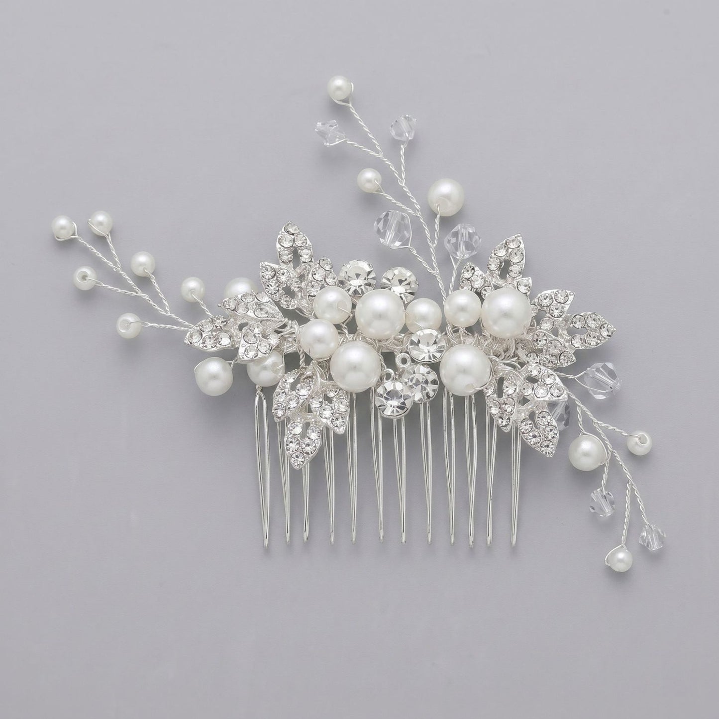 Exquisite Pearl and Crystal Flower Headpiece for Bridal Photoshoots