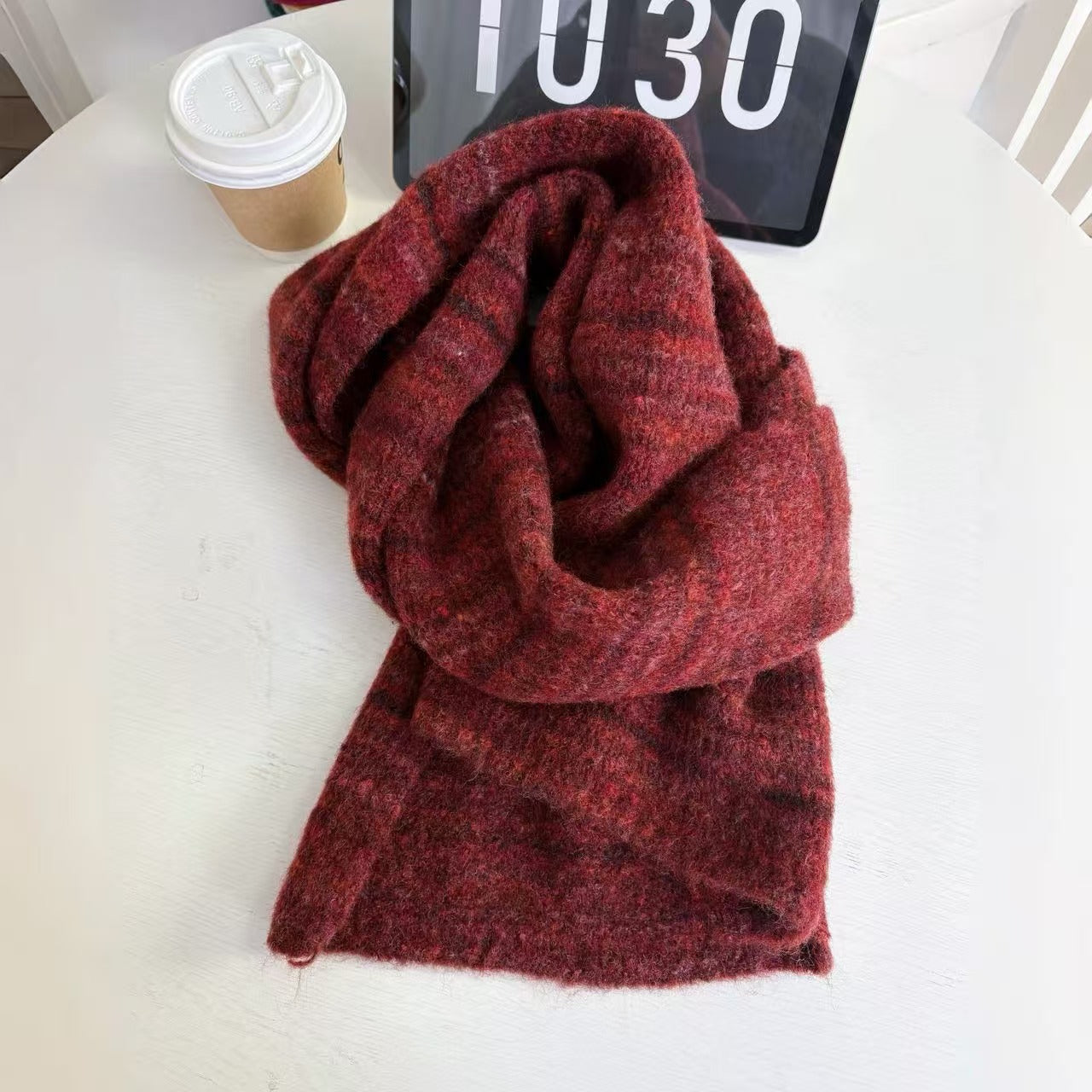 Chic Vintage-Style Wool Blend Scarf for Women