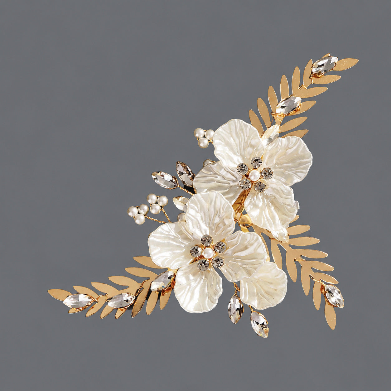 Elegant Floral Hair Clips with Pearl and Rhinestone Accents