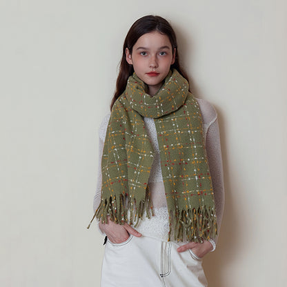 Chic Warm Plaid Scarf with Fringes for All Seasons