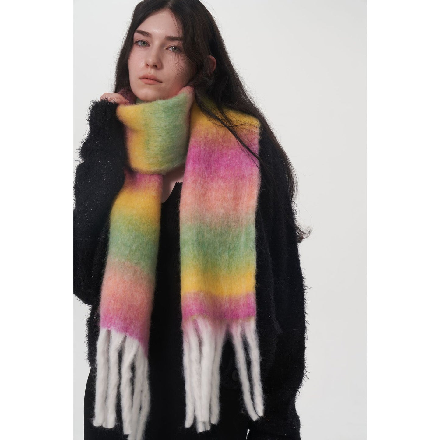 Gradient Wool Scarf for Women Elegant Casual Winter Wear