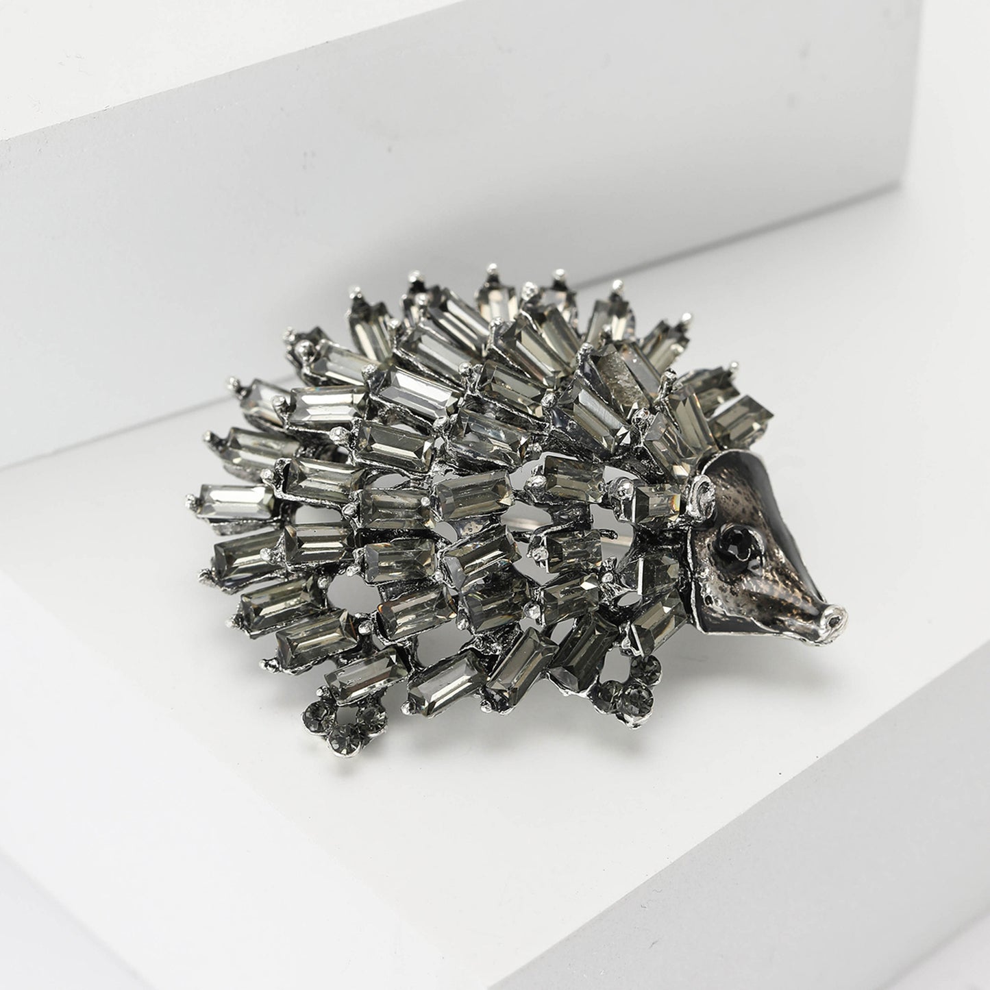 Creative Cartoon Hedgehog Alloy Rhinestone Brooch Fashionable Accessory
