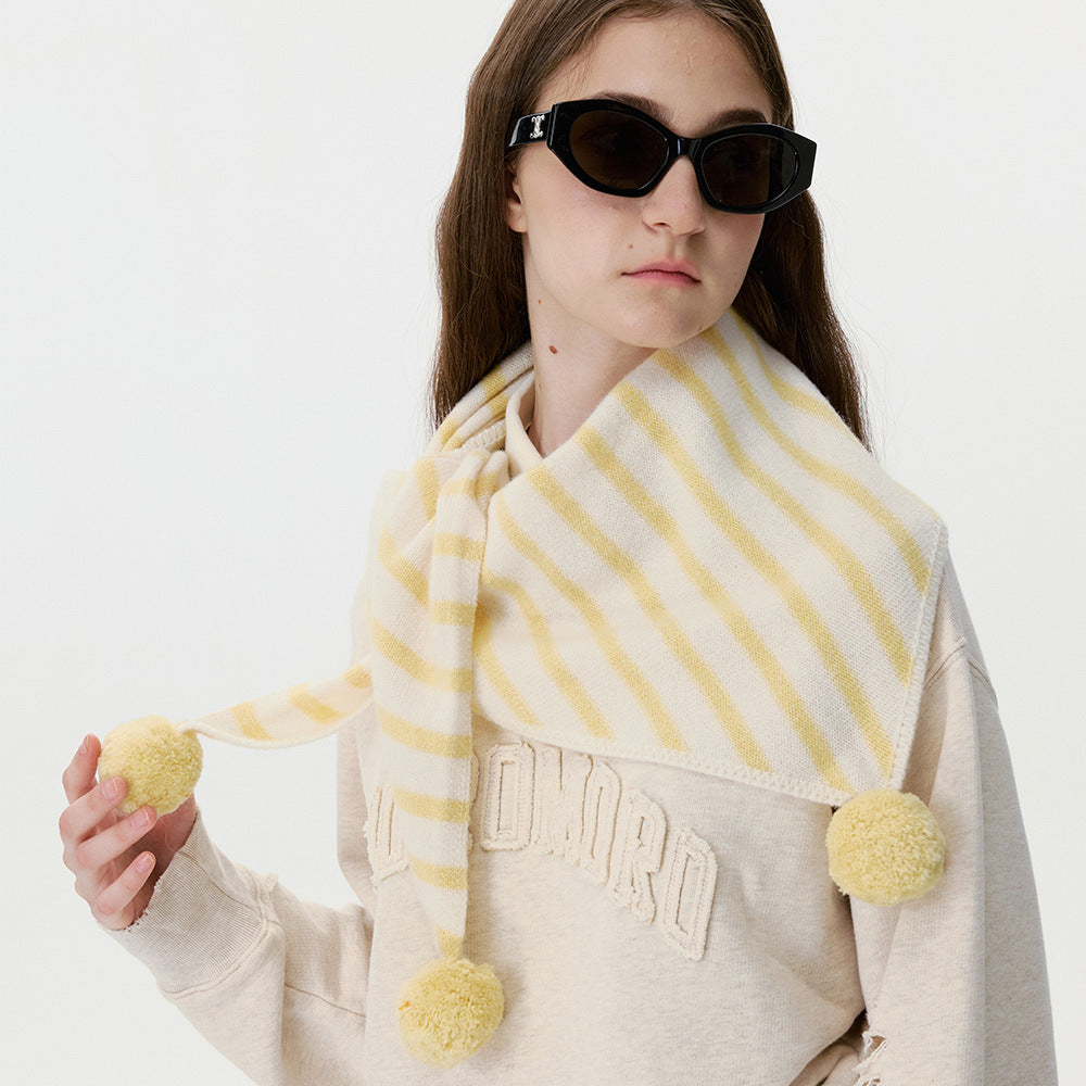 100% Wool Checkered Triangle Scarf For Women - Warm & Cozy