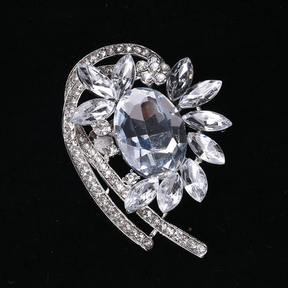 Creative Alloy Cat Brooch Crystal Glass Pin Fashion Accessory