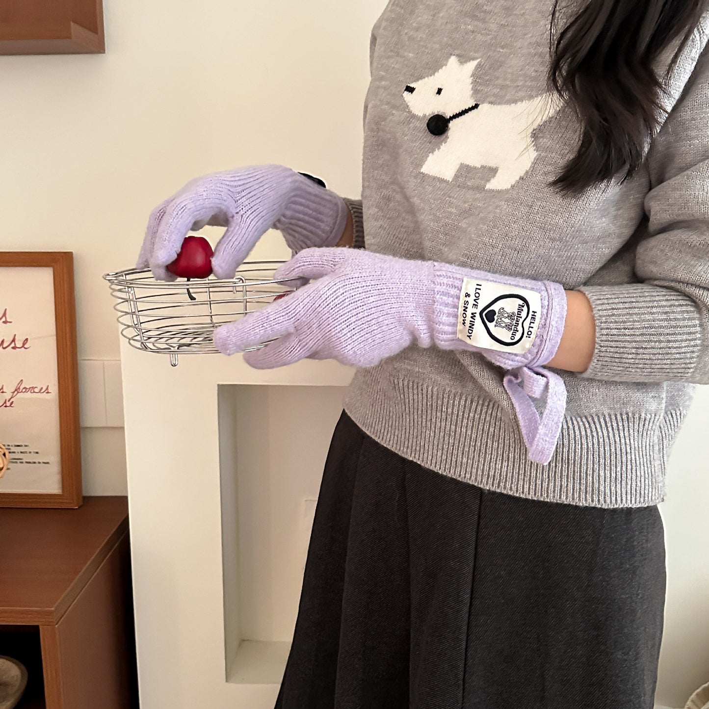 Stylish Knit Gloves with Bow Design and Touchscreen Functionality
