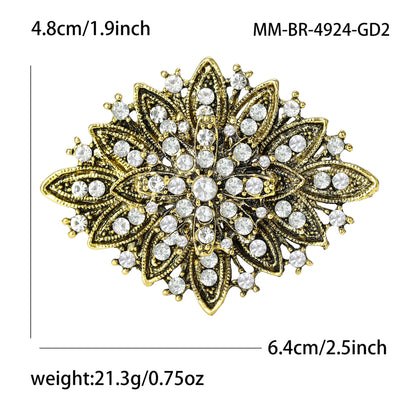 Exquisite Alloy Brooch with Rhinestones Elegant Fashion Accessory