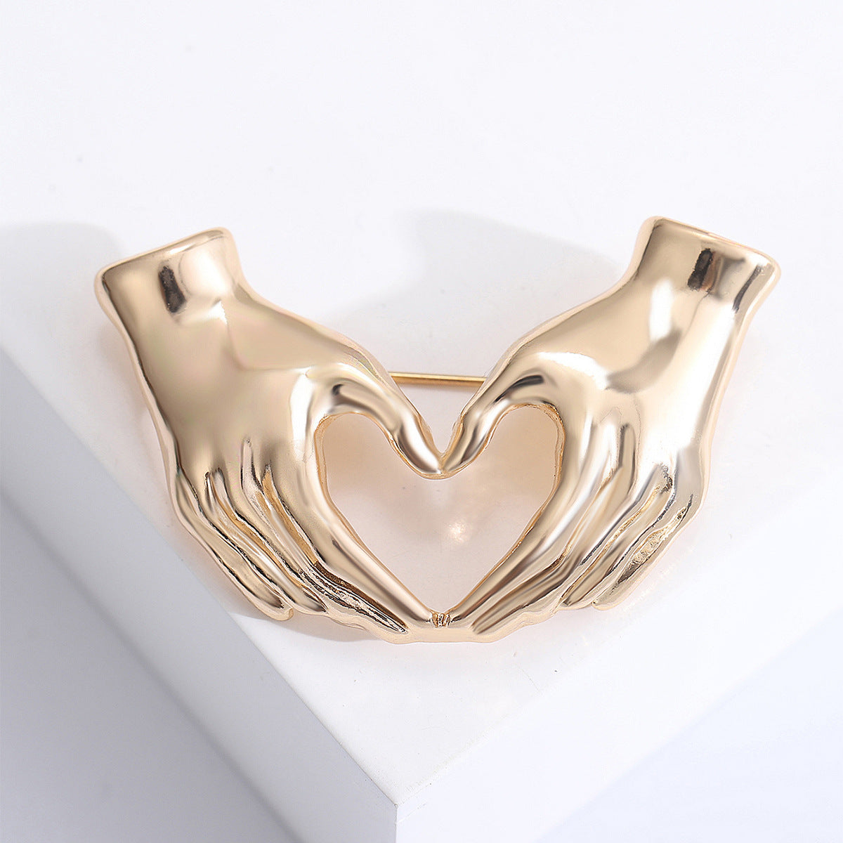 Elegant Hand Heart Brooch - Simple Retro Accessories