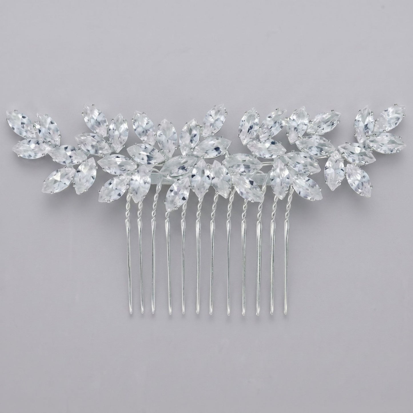 Exquisite Pearl and Crystal Flower Headpiece for Bridal Photoshoots