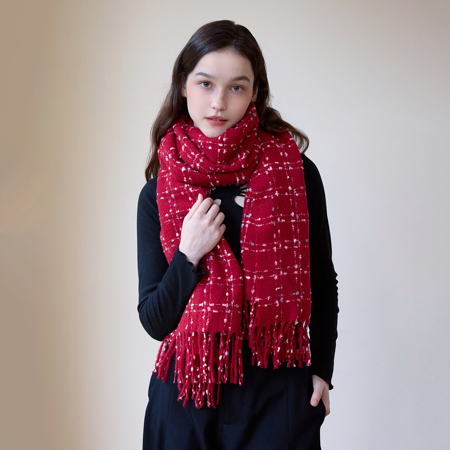 Chic Warm Plaid Scarf with Fringes for All Seasons