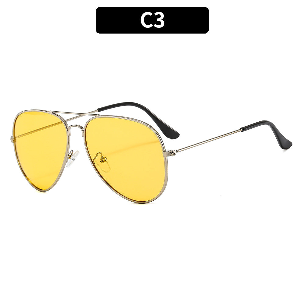 Retro Metal Frame Sunglasses with UV400 Protection