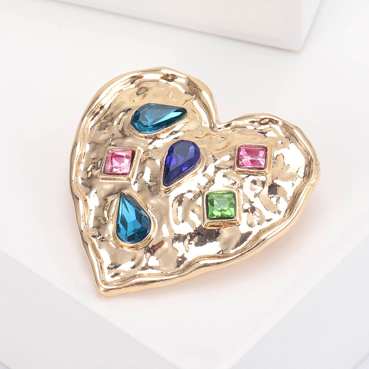 Vintage Heart-Shaped Brooch with Rhinestones Decorative Pin