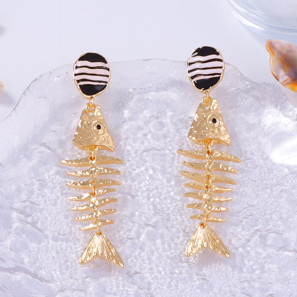 Dangle Earrings Fishbone Enamel Alloy Resort
