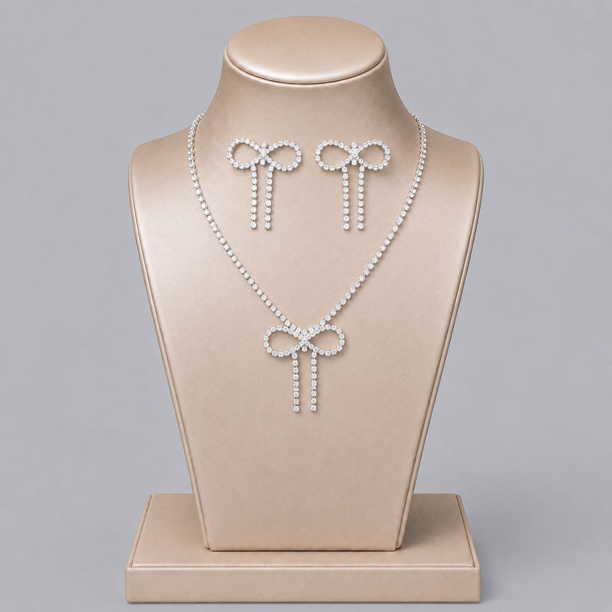 Elegant Crystal Jewelry Set with Necklace and Earrings for Parties