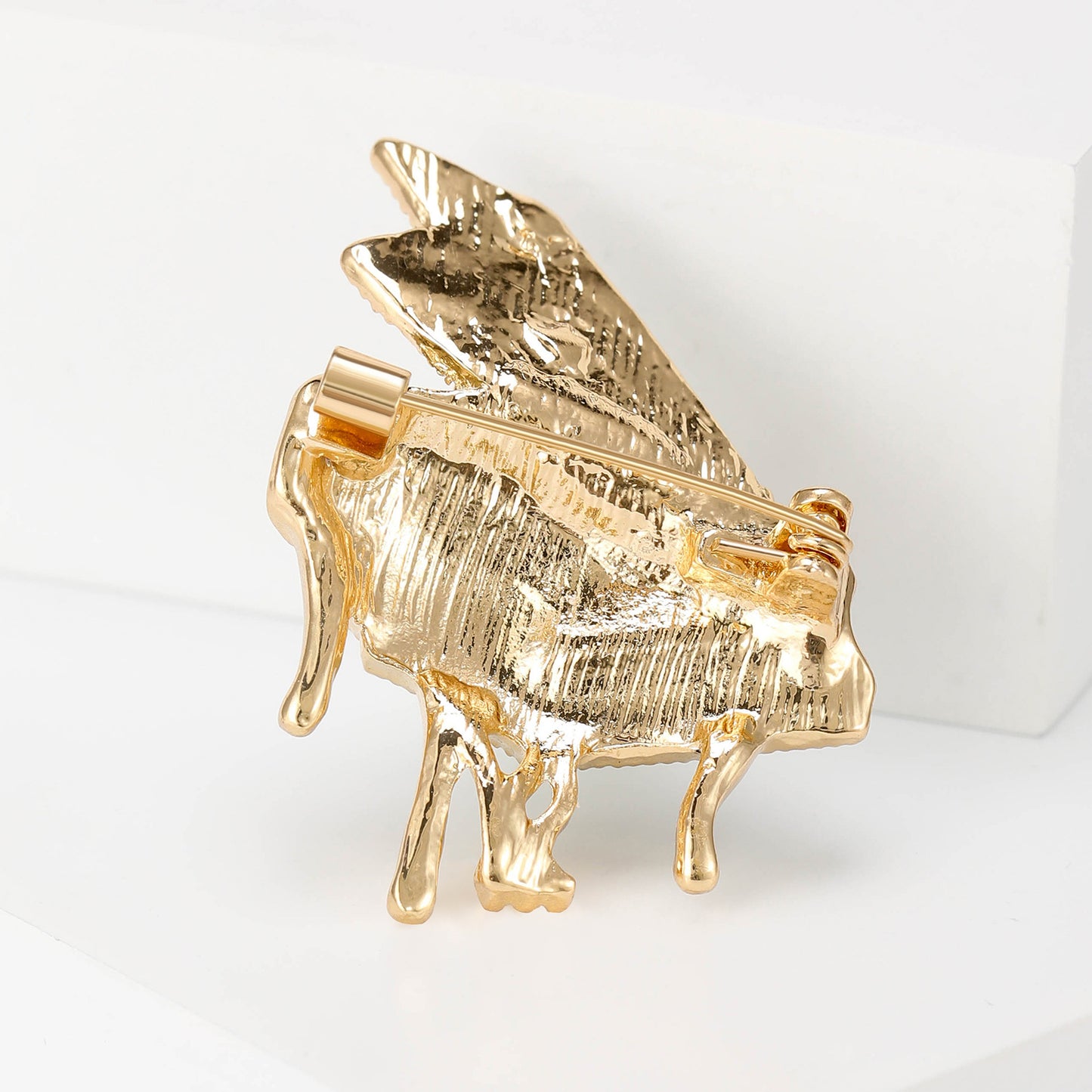 Trendy Enamel Piano Brooch Alloy Pin for Fashionable Attire