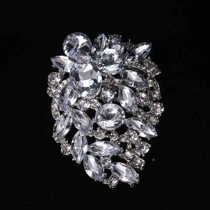 Creative Alloy Cat Brooch Crystal Glass Pin Fashion Accessory