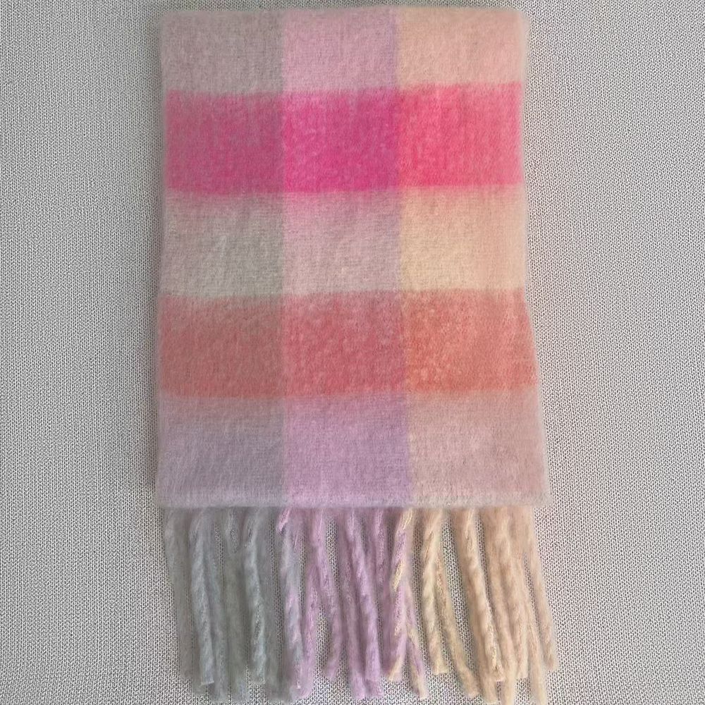 Trendy Plaid Scarf Plush Warm Women’s Shawl