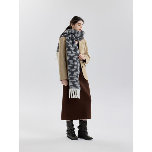 Trendy Vintage Leopard Print Fringe Scarf for Men and Women