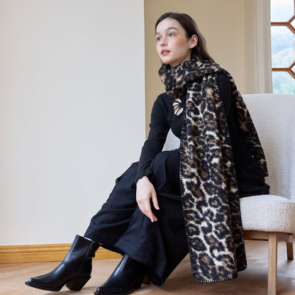 New Double-Sided Printed Leopard Print Scarf for Women - Stylish and Versatile