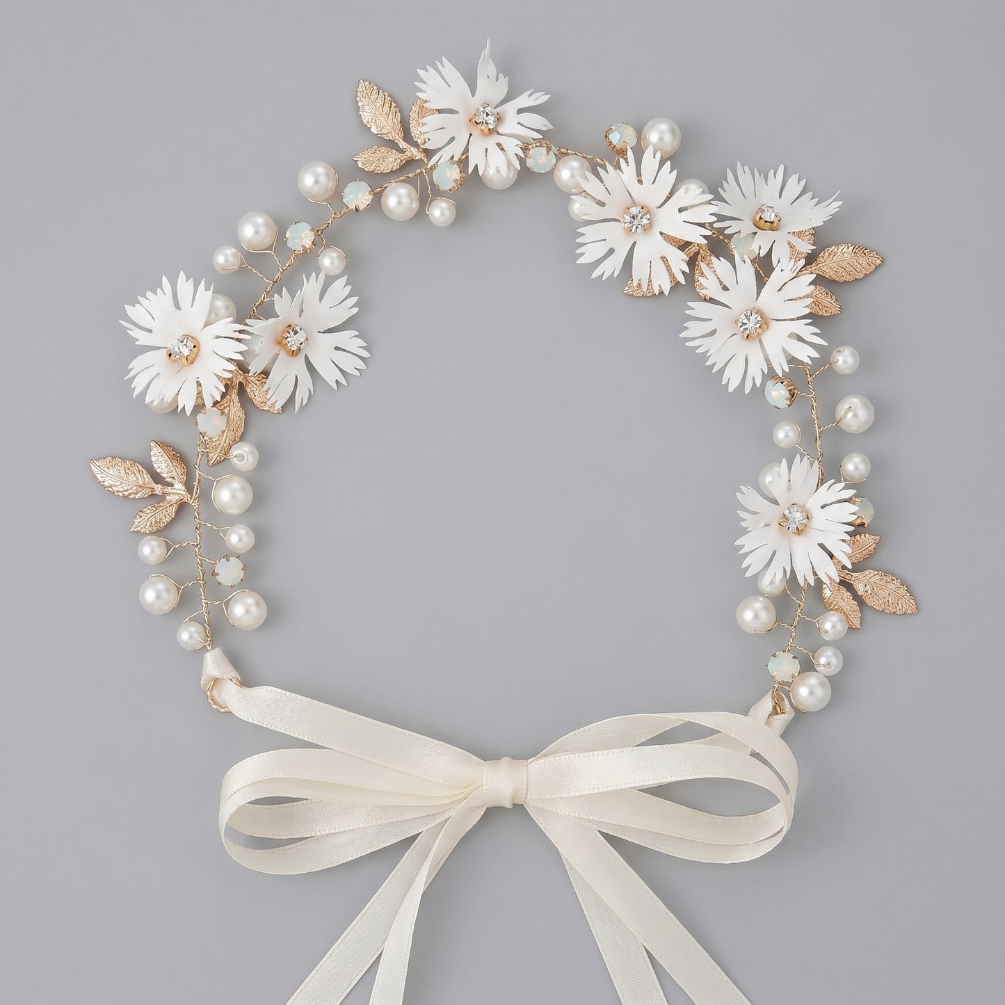 Exquisite Pearl and Crystal Flower Headpiece for Bridal Photoshoots