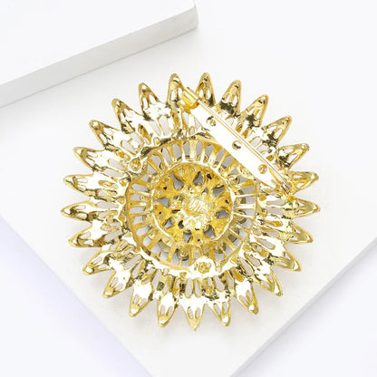 Creative Rhinestone Brooch Alloy Fashion Pin for Women