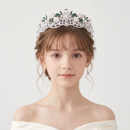 Vintage Floral Crown with Pearls for Bridal Photography