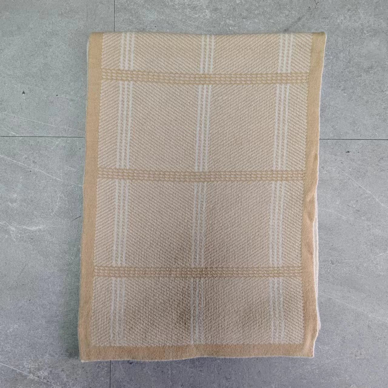 Vintage-Inspired Chunky Knit Plaid Scarf for Unisex