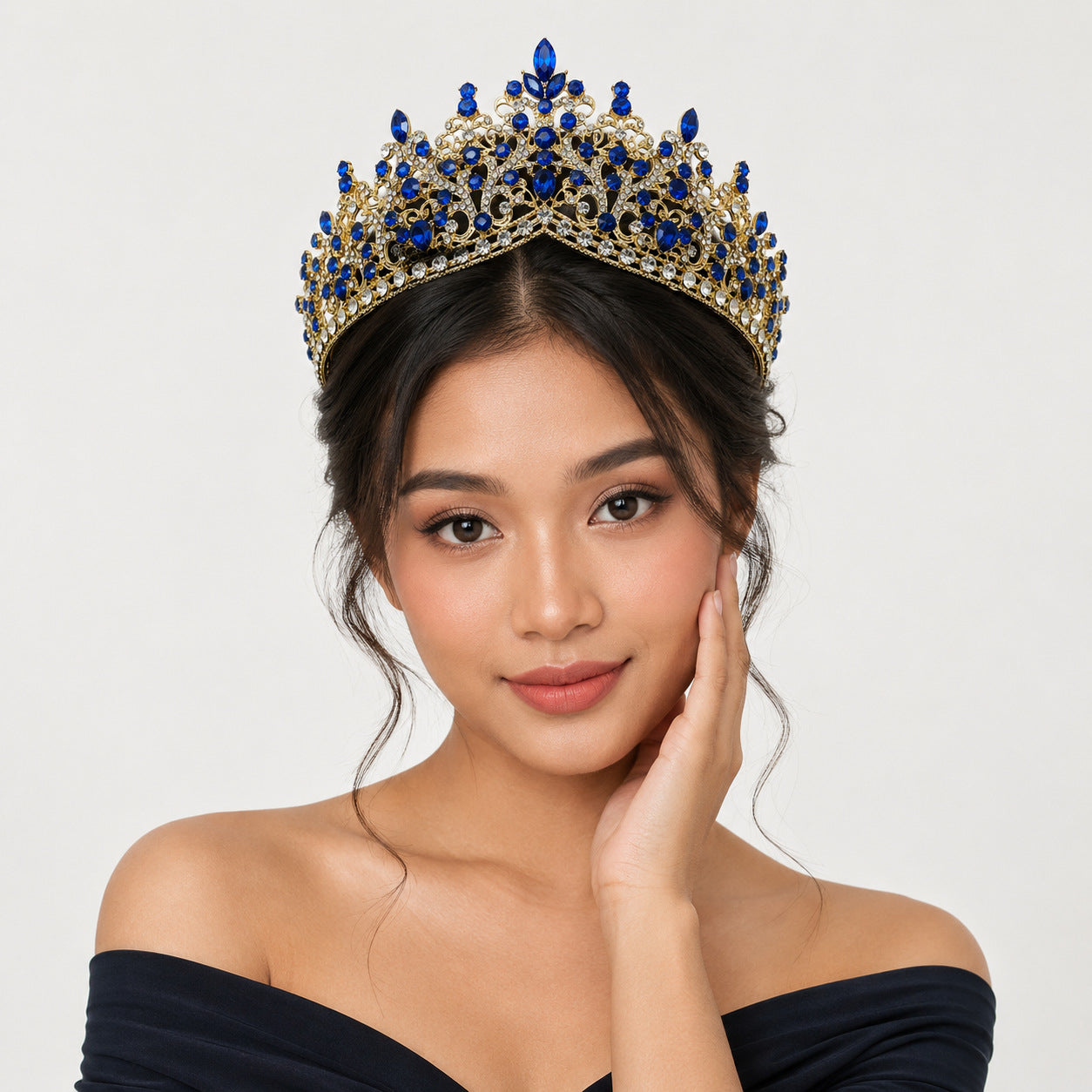 Vintage Luxurious Rhinestone Alloy Crown Headpiece for Women Party Events