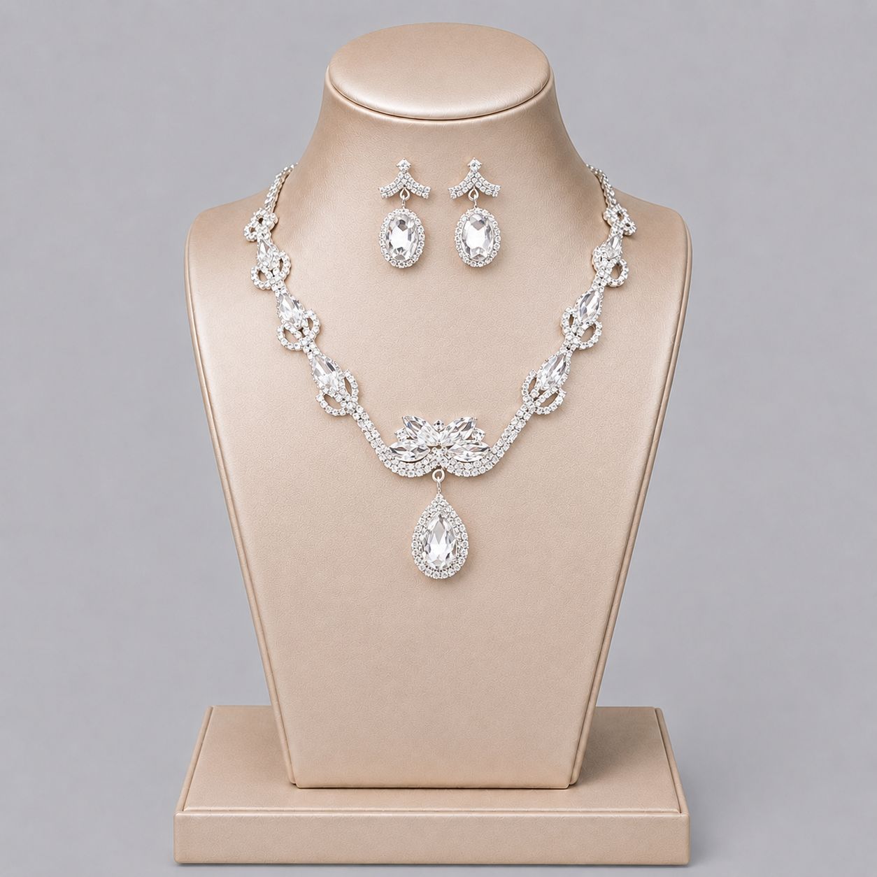 Elegant Crystal Jewelry Set with Necklace and Earrings for Parties