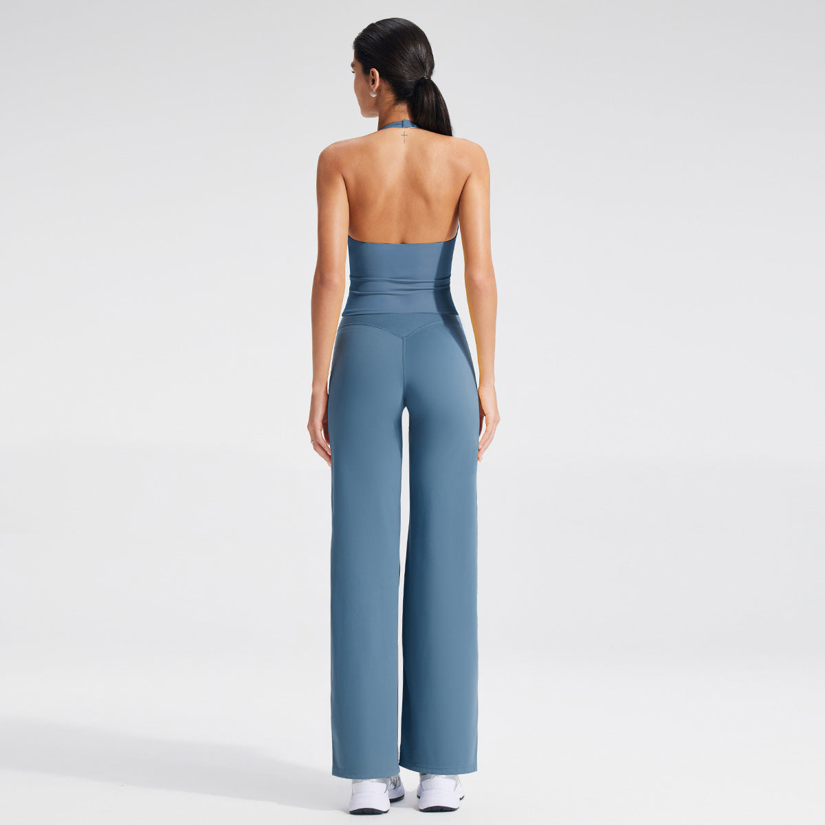 Yoga Relaxed Fit V-Neck Crop Top Set with Removable Cups