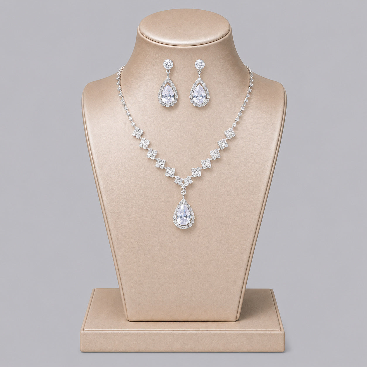 Elegant Crystal Jewelry Set with Necklace and Earrings for Parties