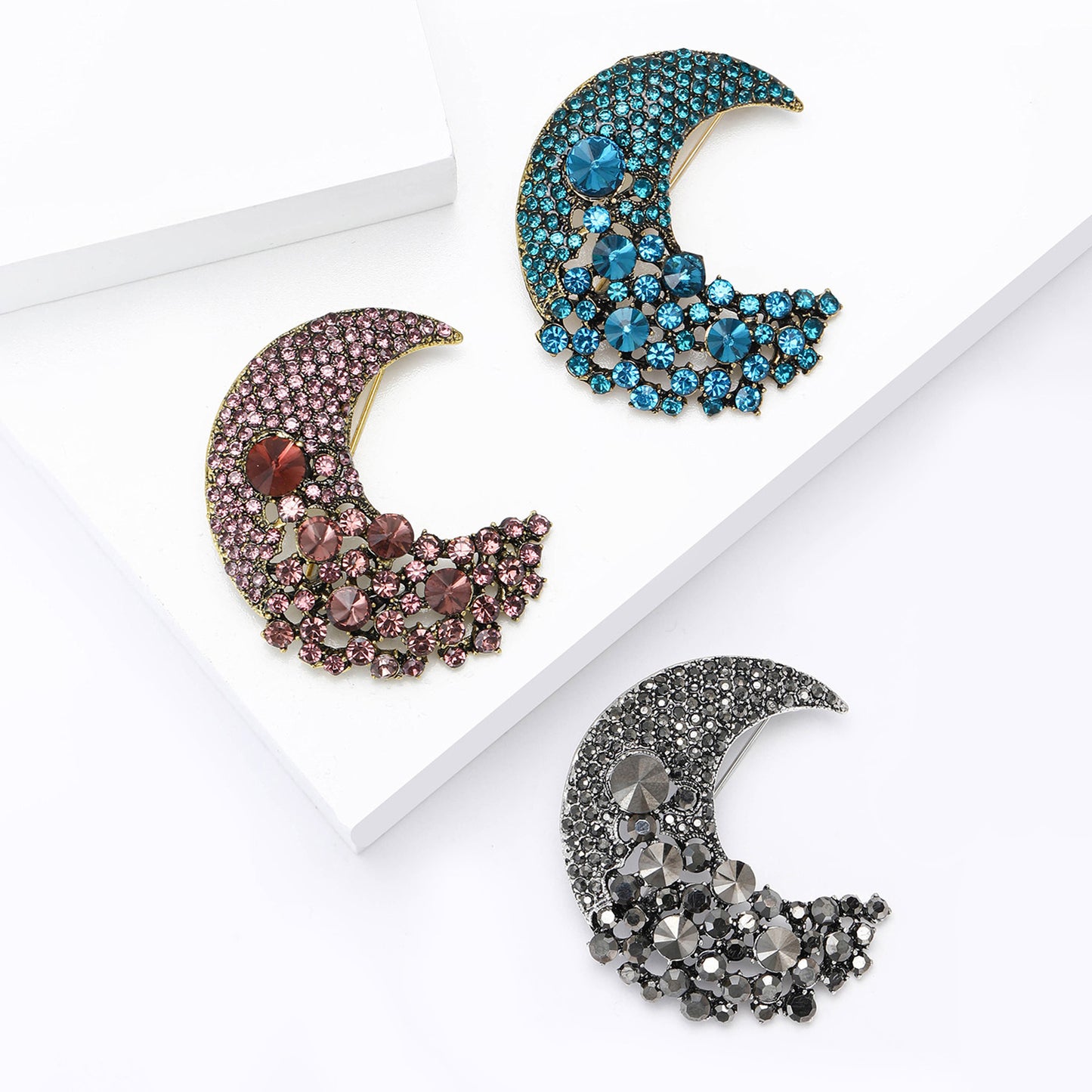 Fashionable Alloy Brooch with Moon Design for Coats and Jackets
