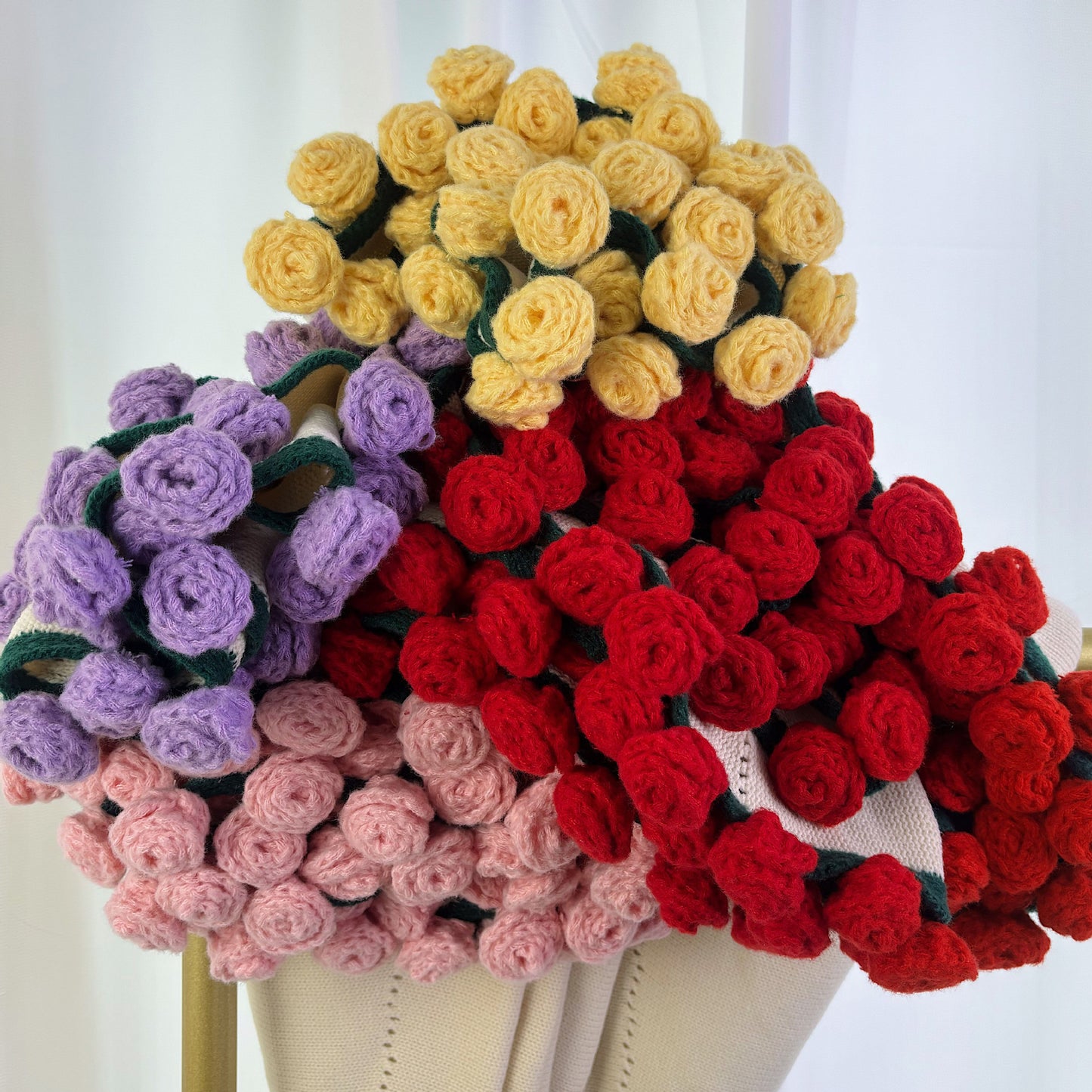 Handwoven Rose Bouquet Blanket Soft Plush Throw for Office Napping